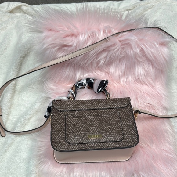 Aldo Brown and Gray Chevron Crossbody Bag with Gold Hardware - Picture 6 of 11